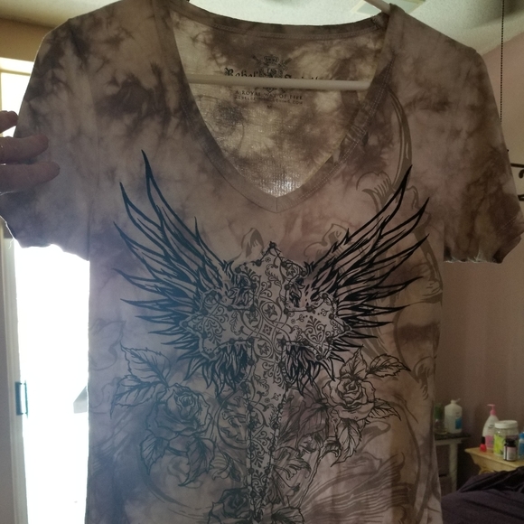 Distressed Tee - Picture 2 of 4